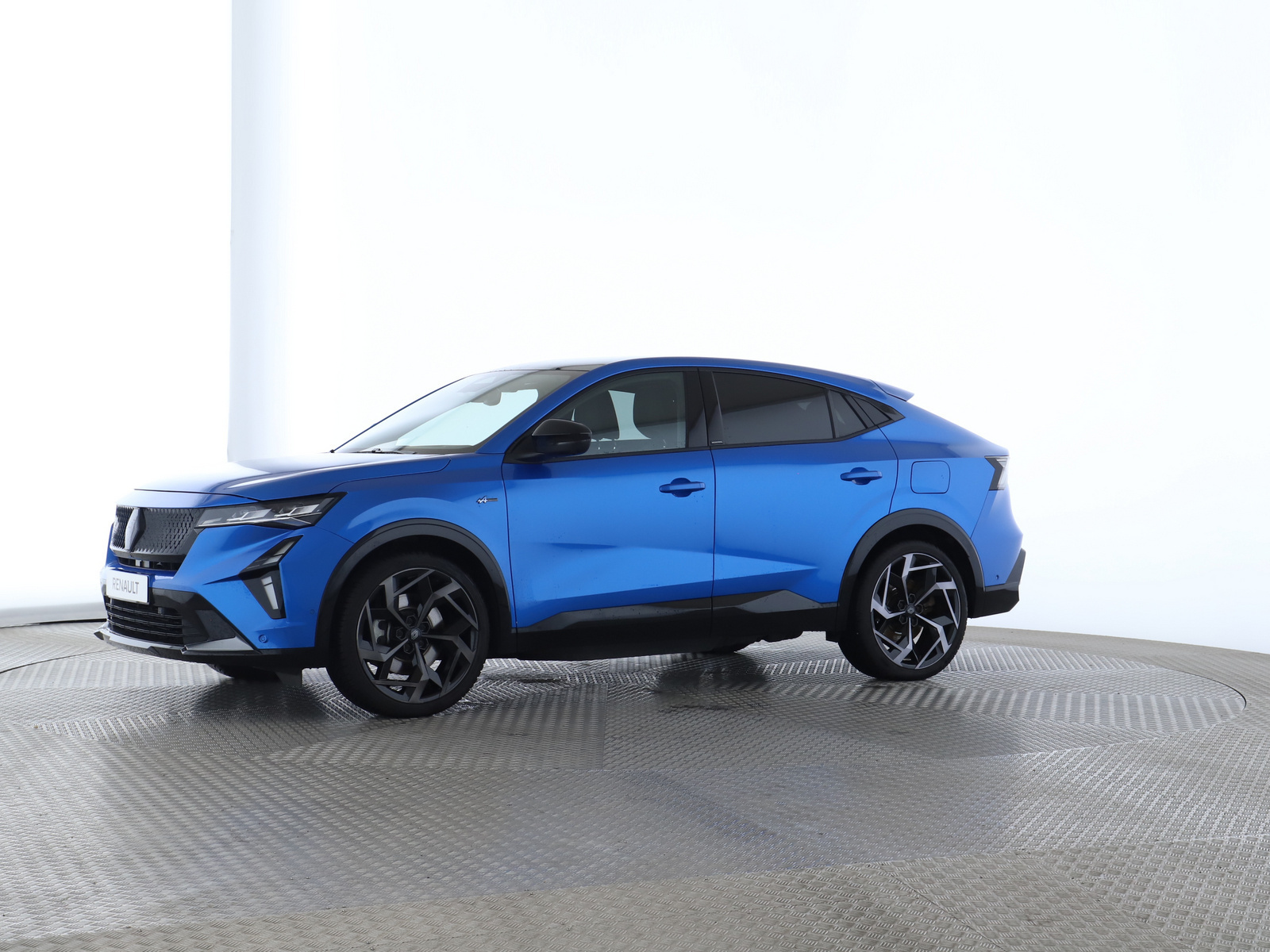 1.2 E-TECH Plug-in Hybrid 300 Atelier Alpin 5